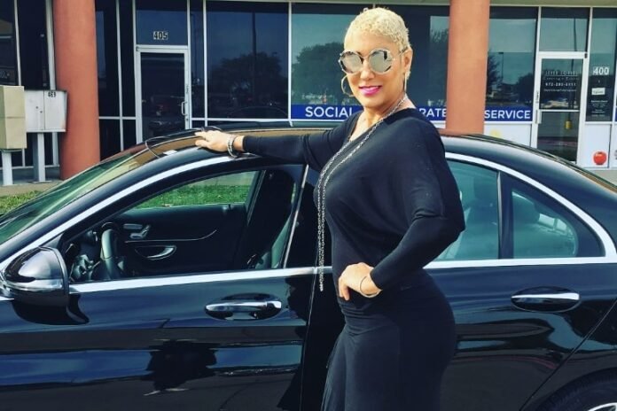 Carolyn Chambers Carolyn Chambers