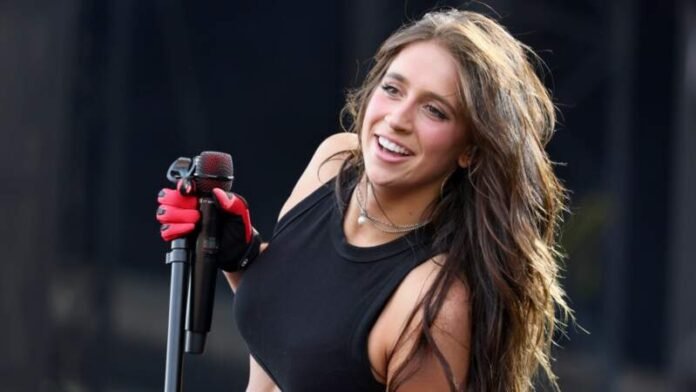 9159519544 Tate McRae